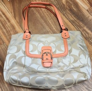 Coach Campbell Signature Belle Carryall Silver/Light Khaki/Coral